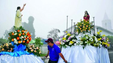 Veragüenses preservan antigua carrera de santos