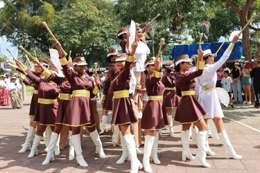 Bandas participan de acto de cierre del mes de las efemérides patrias 2024