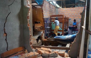 Al menos un muerto y 26 heridos tras sismo de 8 grados en Perú