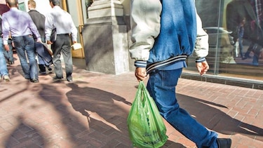 Perú propone proyecto para regular uso de bolsas plásticas