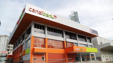 Se completa la fusión entre Banco Universal y Canal Bank