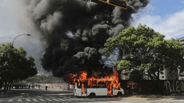 Fuertes disturbios en poblaciones del oeste de Venezuela