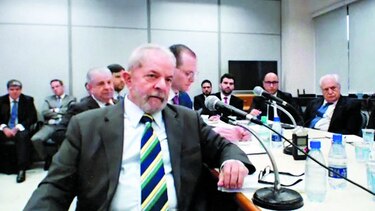 Condenan a Lula da Silva