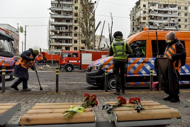 Ucrania consigue sus primeros tanques mientras aumentan las muertes en Dnipró