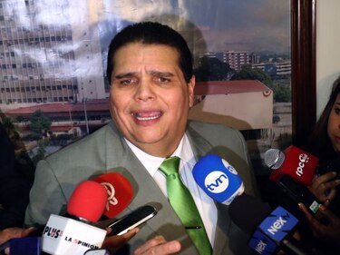 Gálvez critica al presidente del TE y a los medios de comunicación