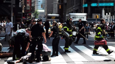 Un vehículo arrolla a peatones en Times Square; un muerto y 22 heridos