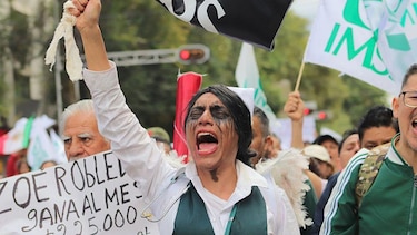 ¿Por qué hay tantas protestas en México y no afectan a la popularidad de la presidenta Claudia Sheinbaum?