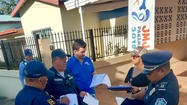 Policía santeña coordina recibimiento de peregrinos para la JMJ