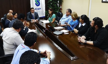 Comerciantes se quejan ante la ASEP por las fluctuaciones de energía