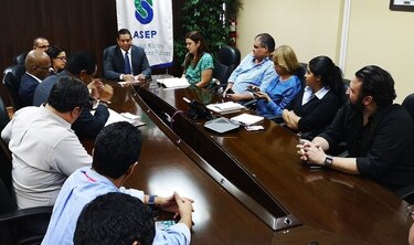 Comerciantes se quejan ante la ASEP por las fluctuaciones de energía