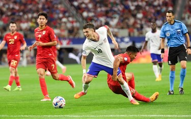 Estados Unidos vence 2 a 0 Bolivia al ritmo de su ‘capitán América’