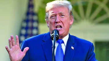 Un debilitado Donald Trump visitará Asia