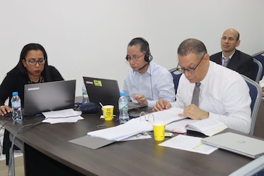 Empresas cuestionan pliego del Meduca y la DGCP ordena frenar temporalmente millonaria licitación tecnológica