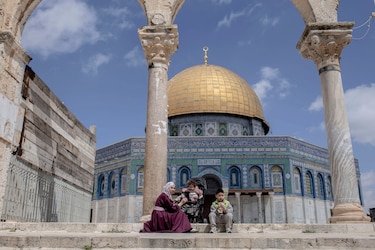 Israel reabre los lugares sagrados de Jerusalén tras 40 días clausurados por la guerra
