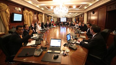Gobierno regulará plataformas digitales, entre ellas Uber