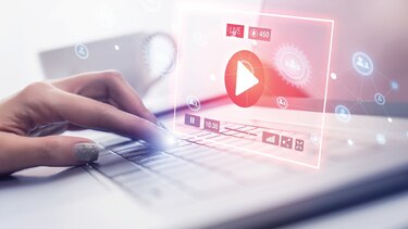El ‘show’ sigue en internet