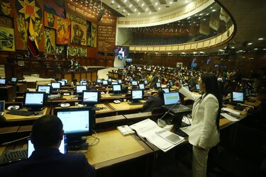 Ecuador acelera la búsqueda de candidaturas para comicios generales extraordinarios