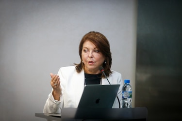 Descentralización tras un año: 294 denuncias, $213 millones sin justificar y el reto de recuperar la confianza