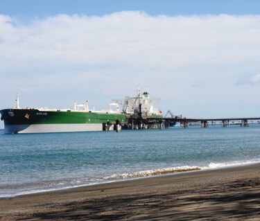 Reparación de muelle de PTP en medio de conflicto con municipio