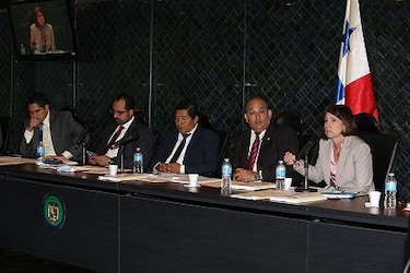 Ampliarán consultas para creación del Ministerio de Ambiente