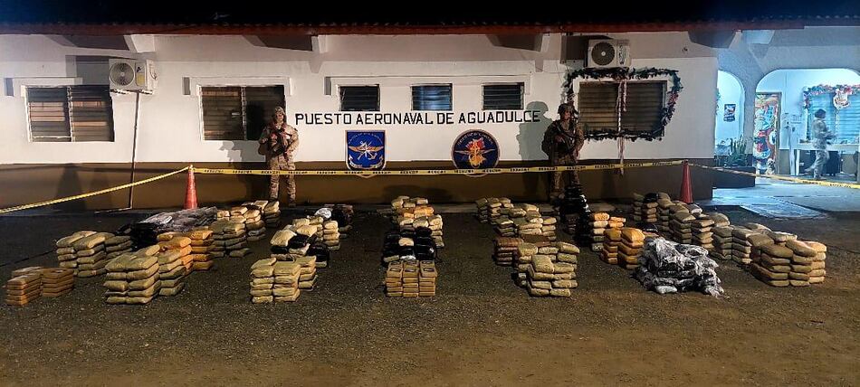 Decomisan casi una tonelada de cocaína en costas de Farallón, Coclé