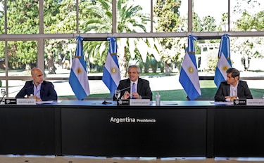 Argentina endurece confinamiento en Buenos Aires y periferia hasta el 17 de julio