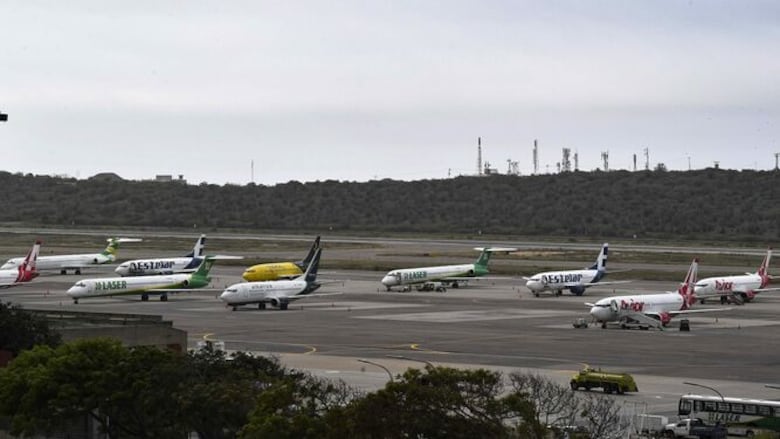 Las rutas que están usando los viajeros para entrar y salir de Venezuela en medio de la crisis aérea