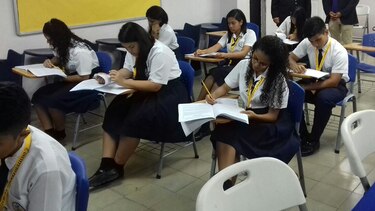 251 escuelas clasificaron para la primera prueba del Concurso Nacional por la Excelencia Educativa