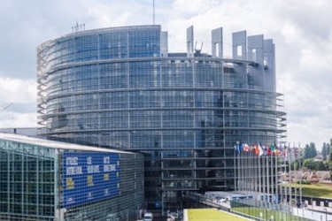 El Partido Popular Europeo gana las elecciones y sube la ultraderecha según primeras proyecciones de la Eurocámara
