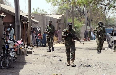 El Ejército de Nigeria asegura haber localizado a las niñas secuestradas