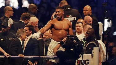 Joshua noquea a Klitscko y retiene título de los pesados