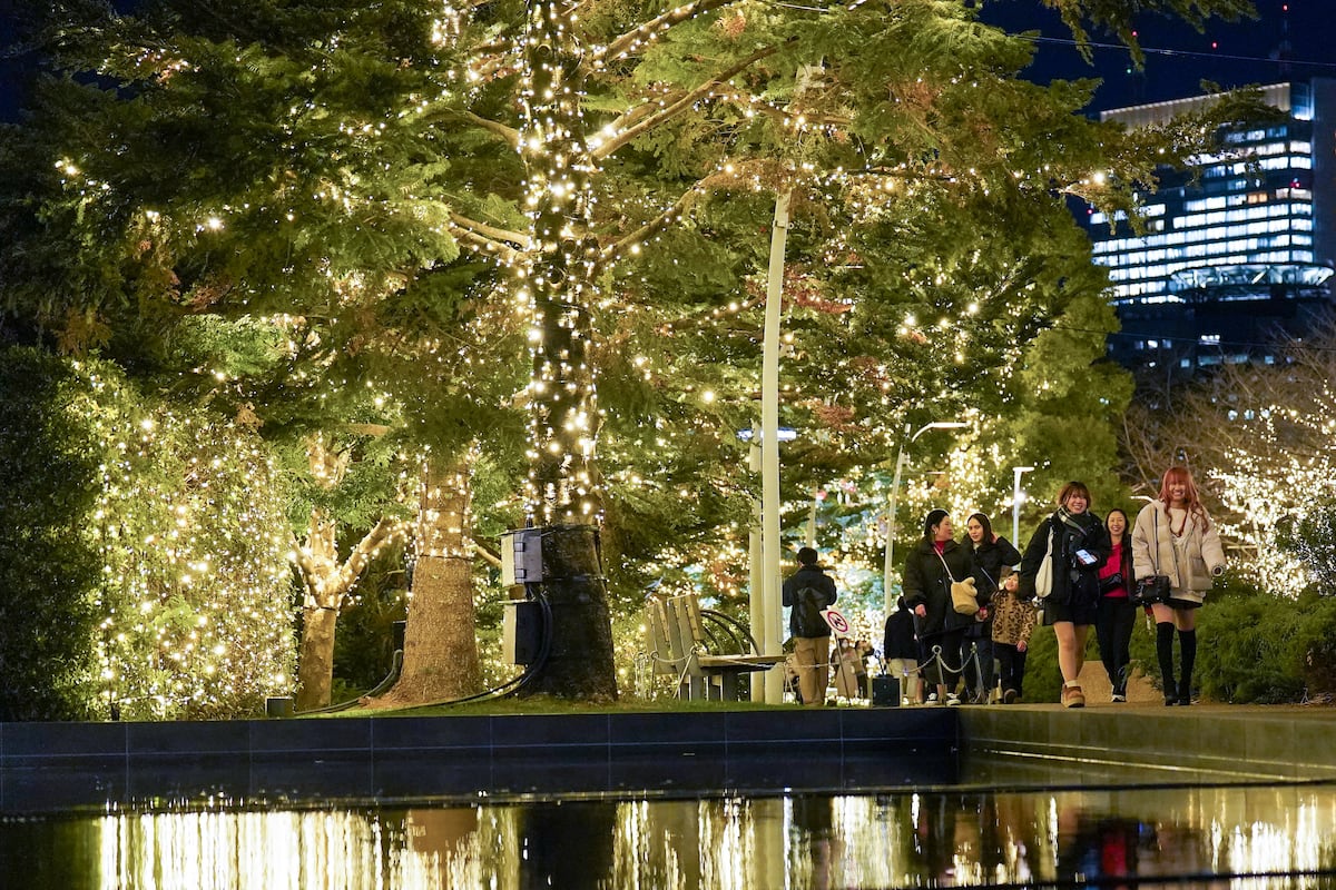 Así se ilumina el mundo para recibir la Navidad