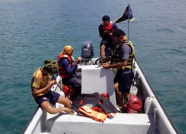 Suspenden búsqueda de tres pescadores en costa de Tonosí