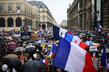 Crece la movilización en Francia contra el pasaporte de vacunación anticovid