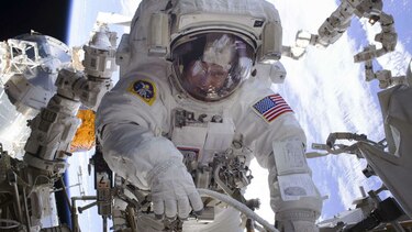 Aterriza la astronauta Peggy Whitson tras establecer récord