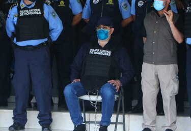 Expresidente hondureño Hernández sufrió ‘humillaciones’ durante su arresto, dice su esposa