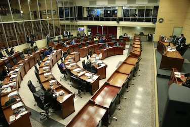 Bajan a primer debate proyecto antidesalojo