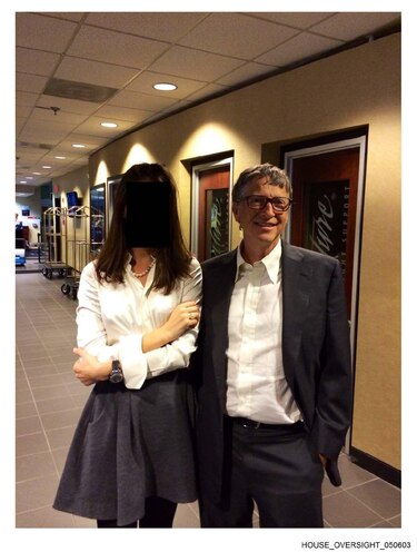 Bill Gates ‘asumió su responsabilidad’ por sus vínculos con Epstein en una reunión con sus empleados, según su fundación