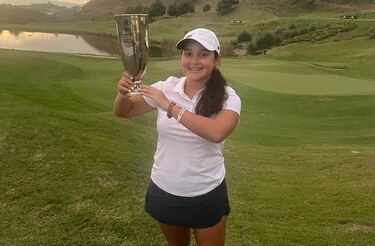 Sara Luciani es campeona golfista de torneo centroamericano en Guatemala