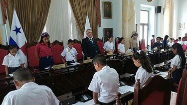 Gobierno estudiantil de Panamá pide más oportunidades de estudio para la niñez