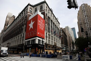 Un taxista atropella a por lo menos seis peatones en Nueva York el día de Navidad