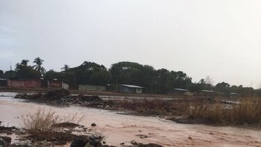 Fuertes lluvias provocan inundaciones en Aguadulce
