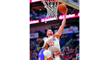 Pistons adquieren a Griffin en canje