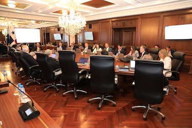 El Meduca contratará el servicio de internet en las escuelas, por $59.3 millones