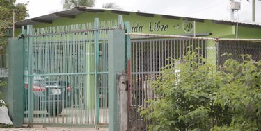 Menores revelan ‘acoso’ en albergue de adultos al que fueron llevados por Senniaf 