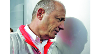 Punto final a la era Dennis en McLaren
