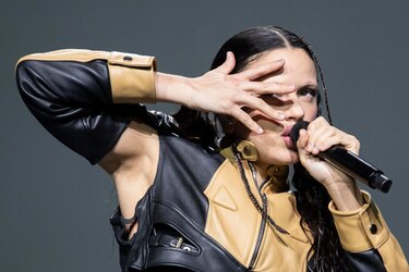 Rosalía triunfa en Lollapalooza, Chile, en el aniversario de su disco ‘Motomami’
