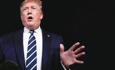 Trump avala deportación de enfermos