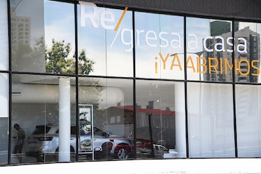 Venta de autos empieza a tomar impulso tras fuerte parón de 2020