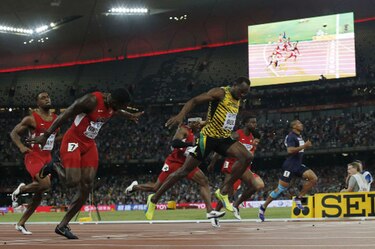 Usain Bolt agranda su leyenda con nuevo título mundial en 100 metros